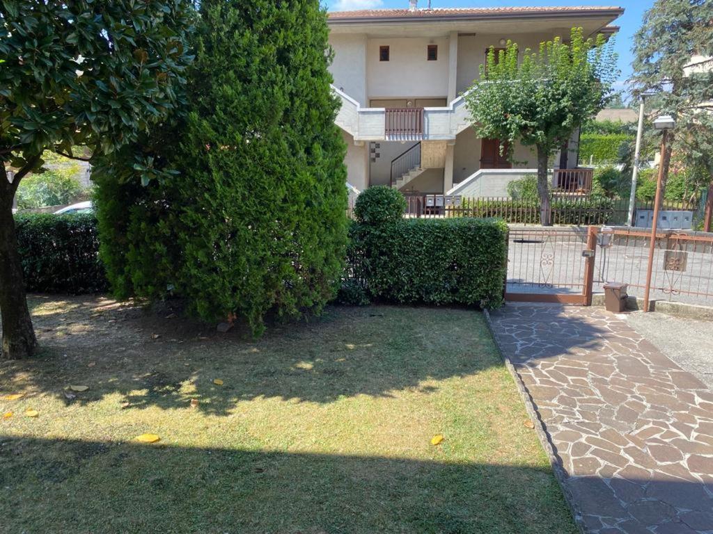 Vesna Apartment Ντεζεντσάνο ντελ Γκάρντα Εξωτερικό φωτογραφία